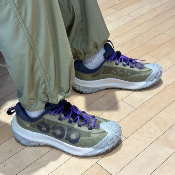 Giay Nike ACG Mountain Fly 2 Low 'Neutral Olive' DV7903-200