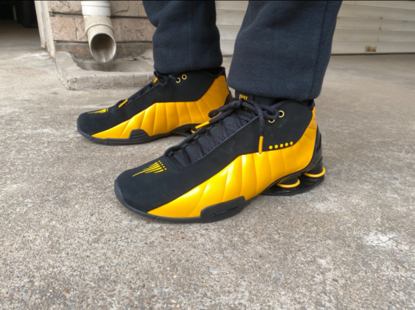 Giay Nike Shox BB4 'Metallic Gold' AT7843-002
