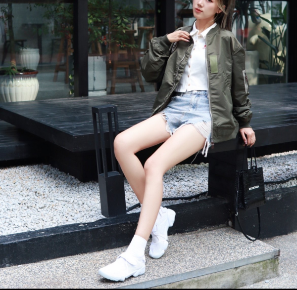 Giay Nike Air Rift Breathe 'Triple White' 848386-100