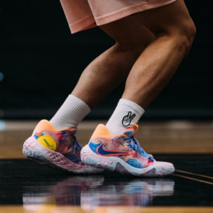 Giay Nike PG 6 EP 'Painted Swoosh' DO9823-100