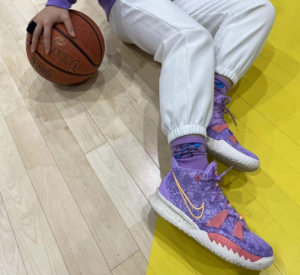 Giay Nike Kyrie 7 'Daughters' CT4080-501