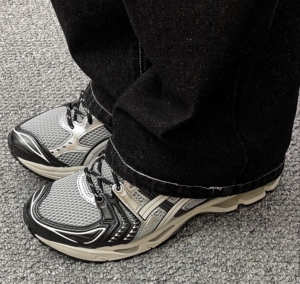 Giay Asics Gel-Kayano 14 'Black Glacier Grey' 1201A935-001