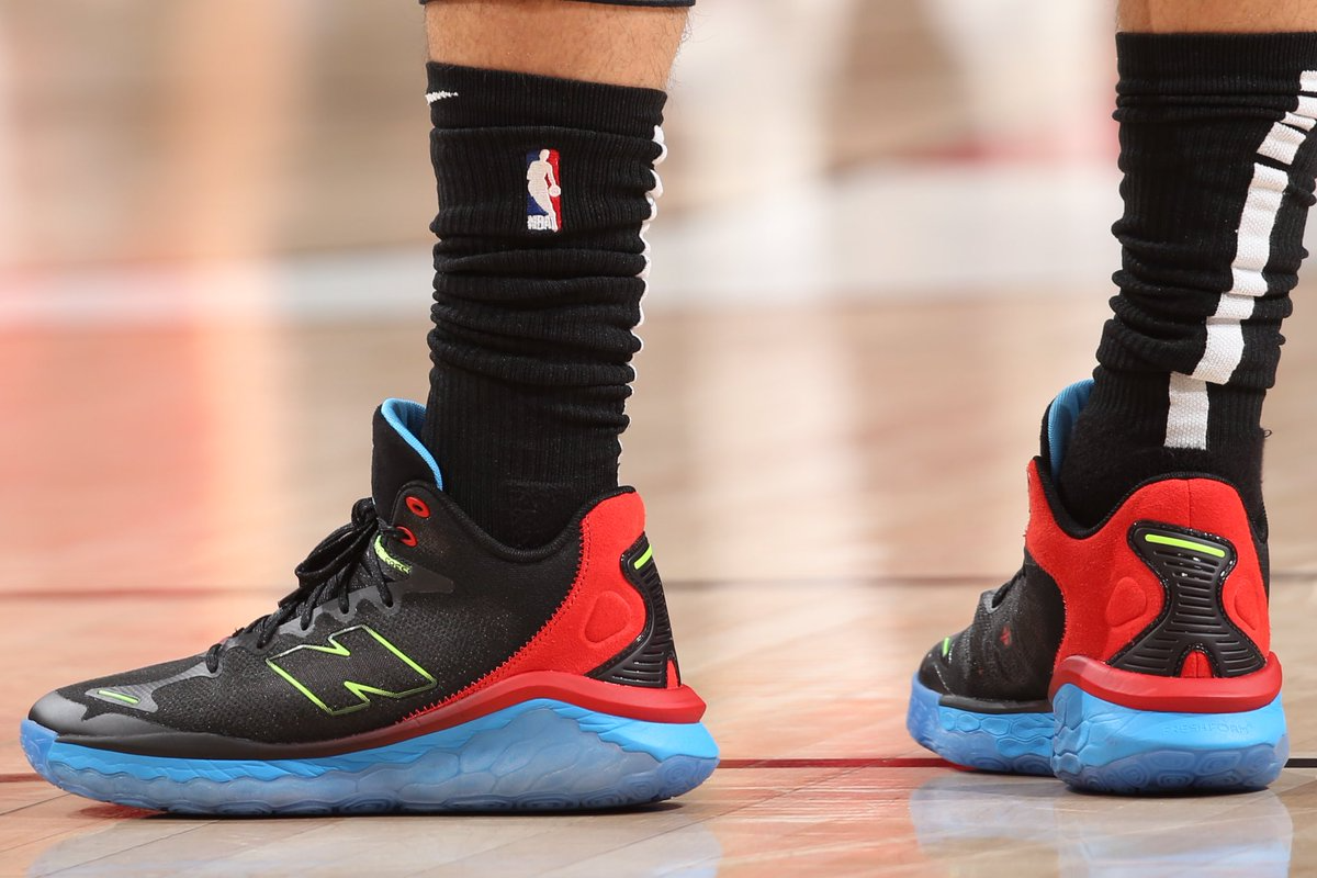 Top 20 đôi giày bóng rổ tốt nhất mùa NBA 2022-2023 (Phần 1) Hinh anh 2: Top 20 doi giay bong ro tot nhat mua NBA 2022-2023 (Phan 1)