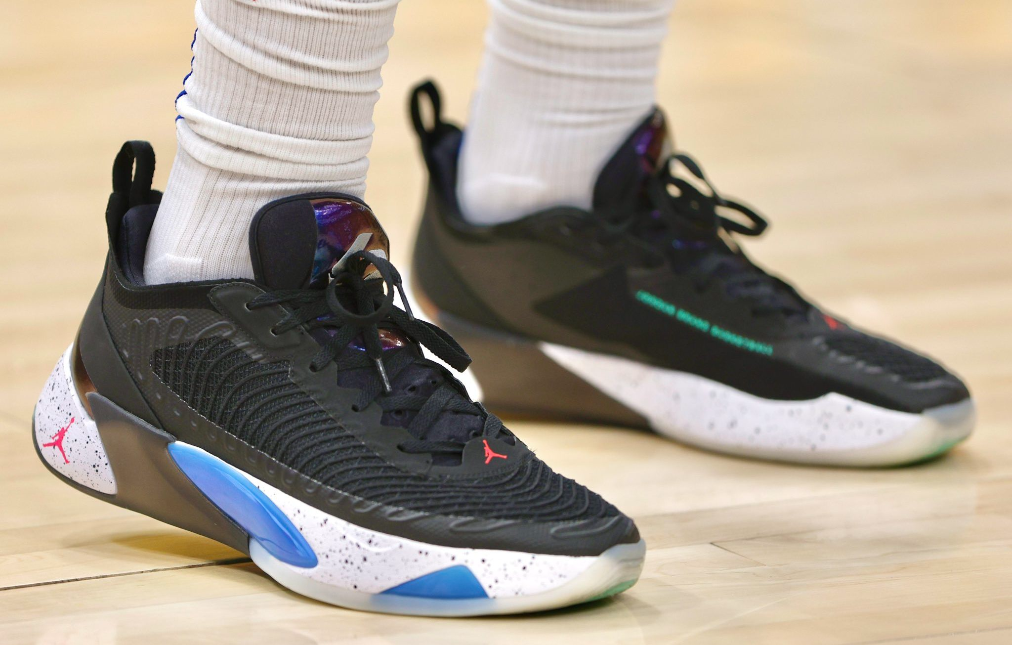 Top 20 đôi giày bóng rổ tốt nhất mùa NBA 2022-2023 (Phần 1) Hinh anh 7: Top 20 doi giay bong ro tot nhat mua NBA 2022-2023 (Phan 1)