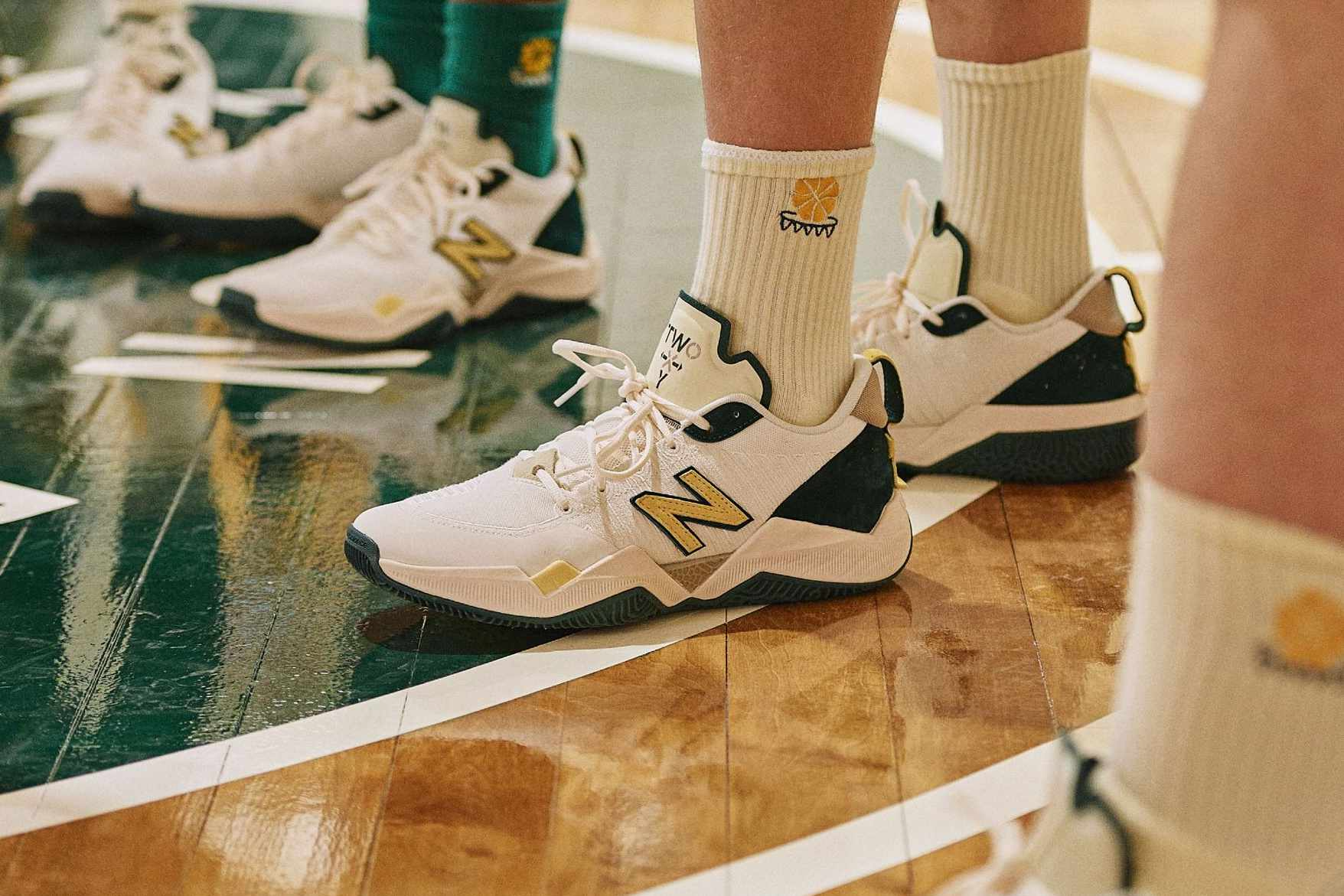 Top 20 đôi giày bóng rổ tốt nhất mùa NBA 2022-2023 (Phần 2) Hinh anh 8: Top 20 doi giay bong ro tot nhat mua NBA 2022-2023 (Phan 2)