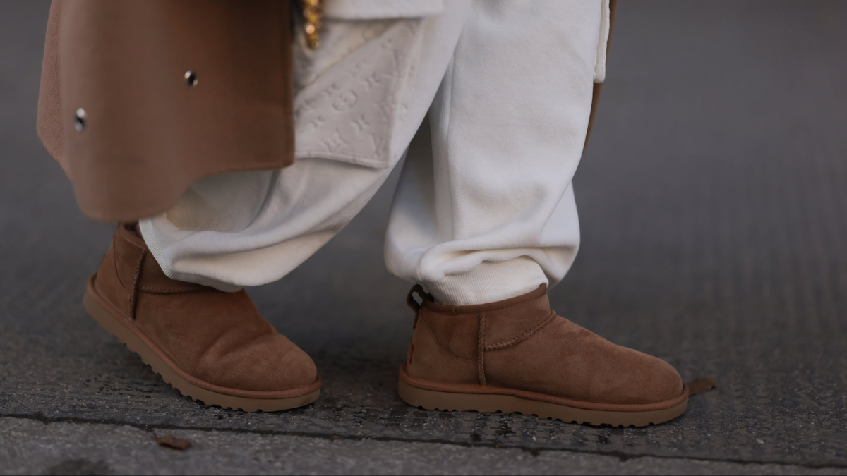 Từ xấu xí đến xuất sắc: Dòng thời gian của giày boots UGG Hinh anh 7: Tu xau xi den xuat sac: Dong thoi gian cua giay boots UGG