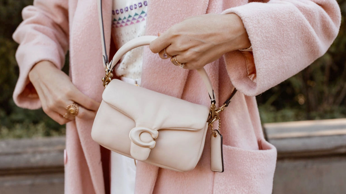 Y2K vẫn chưa hết hot: Cách làm mới xu hướng cho mùa sắp tới Hinh anh 9: Y2K van chua het hot: Cach lam moi xu huong cho mua sap toi