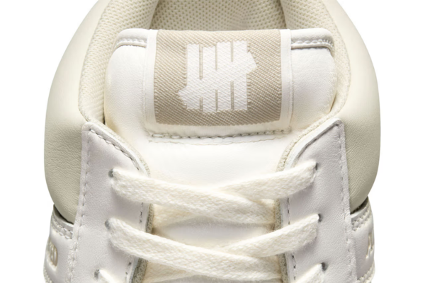 Giay Converse Weapon 'Undefeated Castle Wall' A02124C
