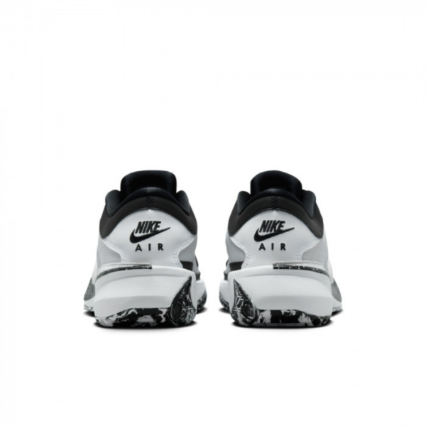 Giay Nike Zoom Freak 5 'Oreo' DX4985-101