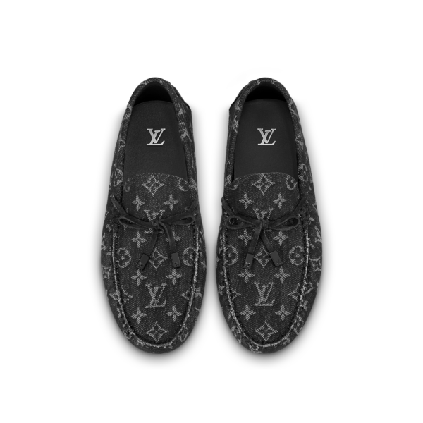 Giay Louis Vuitton LV Driver Moccasin 'Black' 1ABF4Z