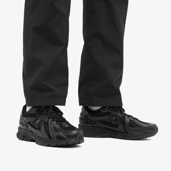 Giay New Balance 1906D Protection Pack 'Black Silver' M1906DF
