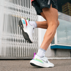 Giay Nike ZoomX Invincible 3 'Mismatched' FJ1046-100