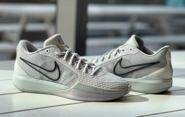 Giay Nike Sabrina 1 'Ionic Photon Dust' FQ3381-010