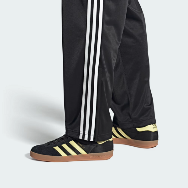 Giay Adidas Gazelle Indoor 'Black Almost Yellow Gum' IG4999