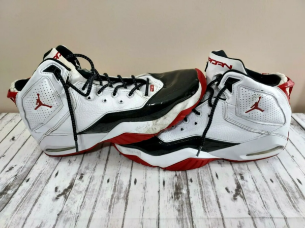 Giay Nike Air Jordan B'Loyal 'White Red Black' 315317-160