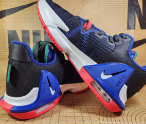 Giay Nike LeBron Witness 6 'Black Blue' CZ4052-005