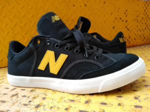 Giay New Balance Numeric 212 'Black Yellow' NM212CAL