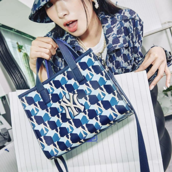 Tui MLB Cube Monogram 'Navy' 3AORS022N-50NYD