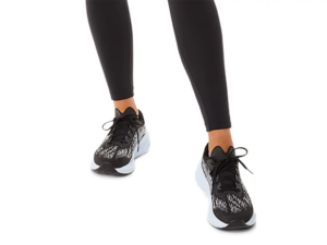 Giay Asics Nova Blast 3 'Sheet Rock' 1012B288-001