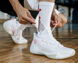 Giay Lining Way Of Wade 7 'White' ABPQ025-4