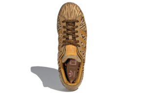 Giay Adidas Superstar 'Melting Sadness CNY Brown' HP8722