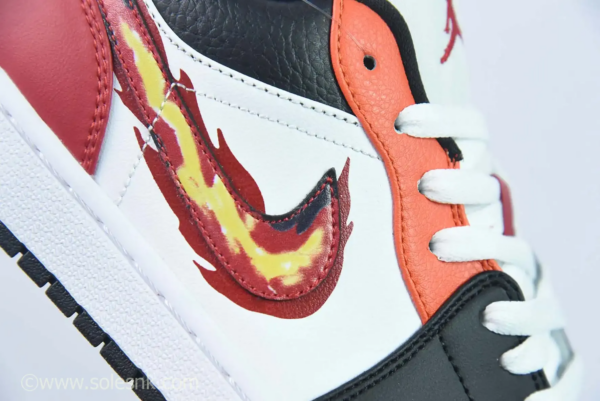Giay Nike Air Jordan 1 Low SE 'Just Skate Red' FJ7222-101