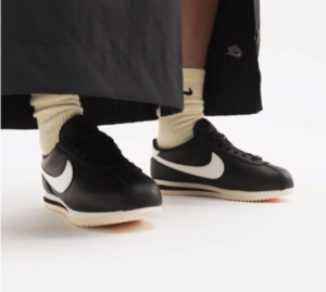 Giay Nike Cortez 'Black And Sail' FB6877-001