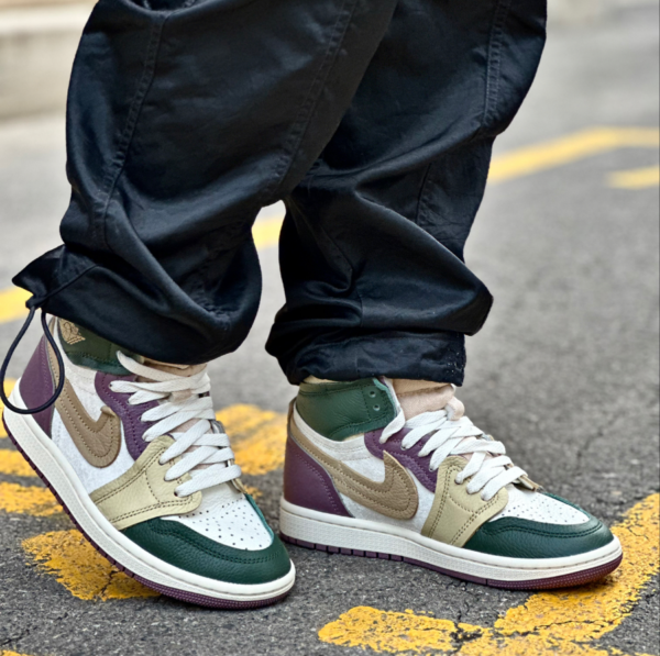 Giay Nike Air Jordan 1 High MM 'Galactic Jade' FB9891-300