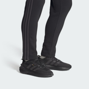 Giay Adidas Avryn 'Core Black' IG2372