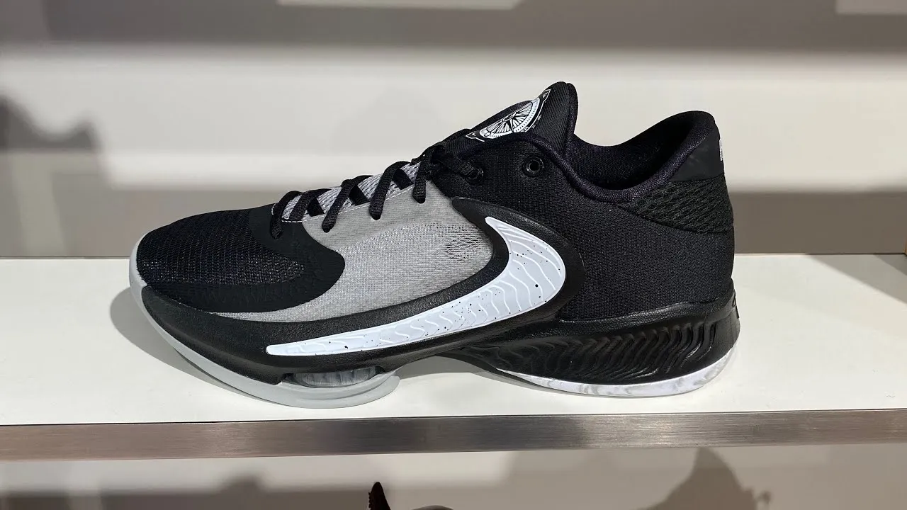 Những phối màu Nike Freak 4 bạn nên sở hữu ngay hôm nay Hinh anh 3: Nhung phoi mau Nike Freak 4 ban nen so huu ngay hom nay
