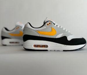 Giay Nike Air Max 1 'White University Gold' FD9082-104