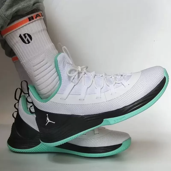 Giay Nike Air Jordan Ultra Fly 2 Low 'White' AH8110-114
