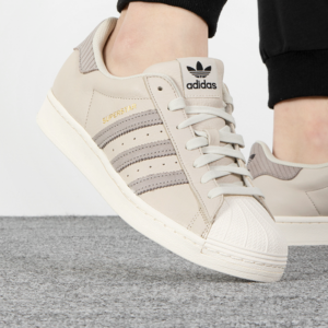 Giay Adidas Originals Superstar 'Cloud White' GW4437