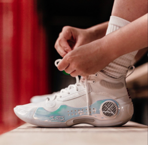 Giay Lining Way Of Wade 10 '305' ABAS075-2