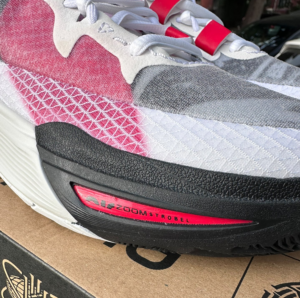 Giay Nike Kyrie 8 GO 'White University Red' DQ8076-100