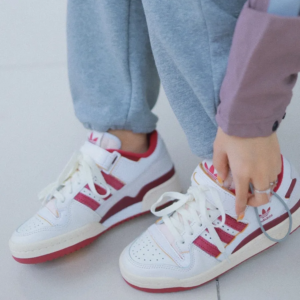 Giay Adidas Originals Forum 84 Low 'Power Berry' GV9114