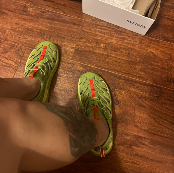 Giay Hoka One One Hopara Sandal 'Dark Citron' 1123112-DCLG