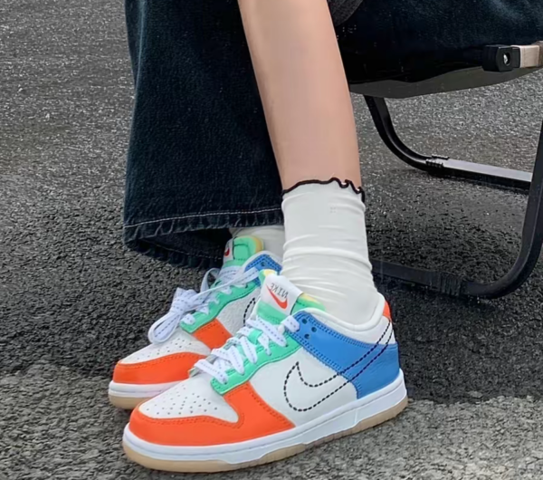 Giay Nike Dunk Low 'Nike 101' DX3363-100