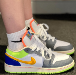 Giay Nike Air Jordan 1 Low GS 'Hoops' FB1835-181