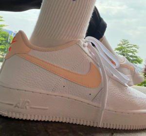 Giay Nike Air Force 1 Low 'White Crimson Tint' CT3839-102