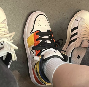 Giay Nike Air Jordan 1 Mid SE 'Multi' DV1316-100