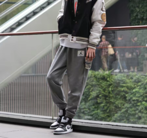 Giay Nike Air Jordan 1 Mid 'Panda Off Noir' FB9911-001