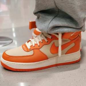 Giay Nike Air Force 1 Mid '07 LX 'Safety Orange' FB2036-700