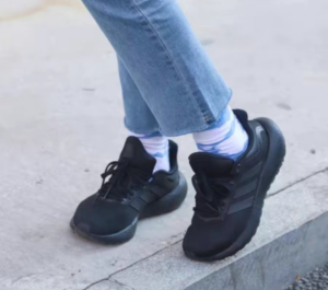 Giay Adidas PureBoost 22 'Triple Black' GW8589