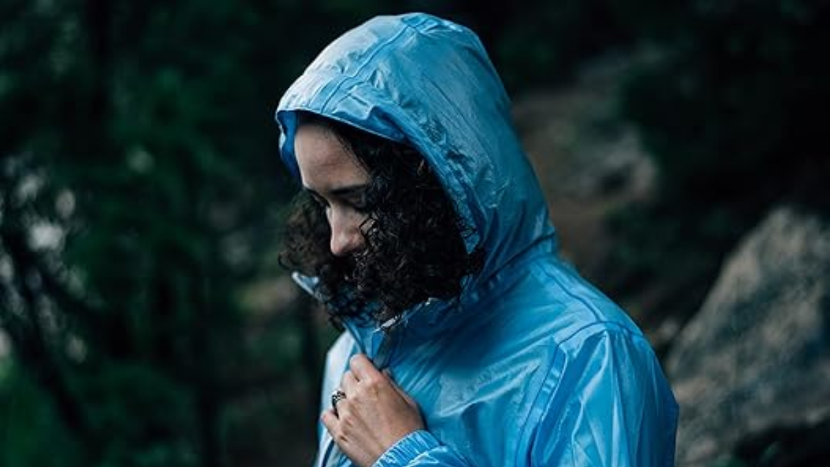 Hinh anh 9: Cach chon ao khoac chay bo tot nhat cho ngay mua