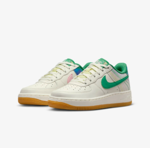 Giay Nike Air Force 1 Low GS 'Heel Stitch' FJ7540-100