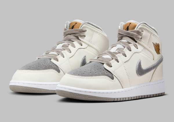 Giay Nike Air Jordan 1 Mid GS 'Grey Velvet Toe' FB9899-100