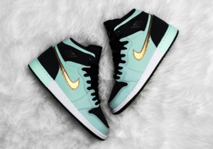 Giay Nike Air Jordan 1 Retro High 'Mint Foam' 332148-300