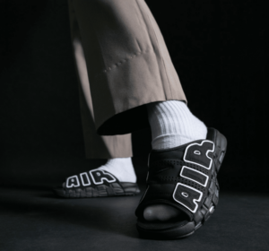 Dep Nike Air More Uptempo Slide OG ‘Black White’ FD5983-001