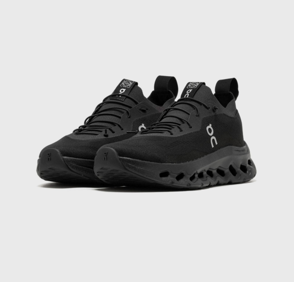 Giay Loewe x On Running Cloudtilt 'All Black' L929282X15-3088